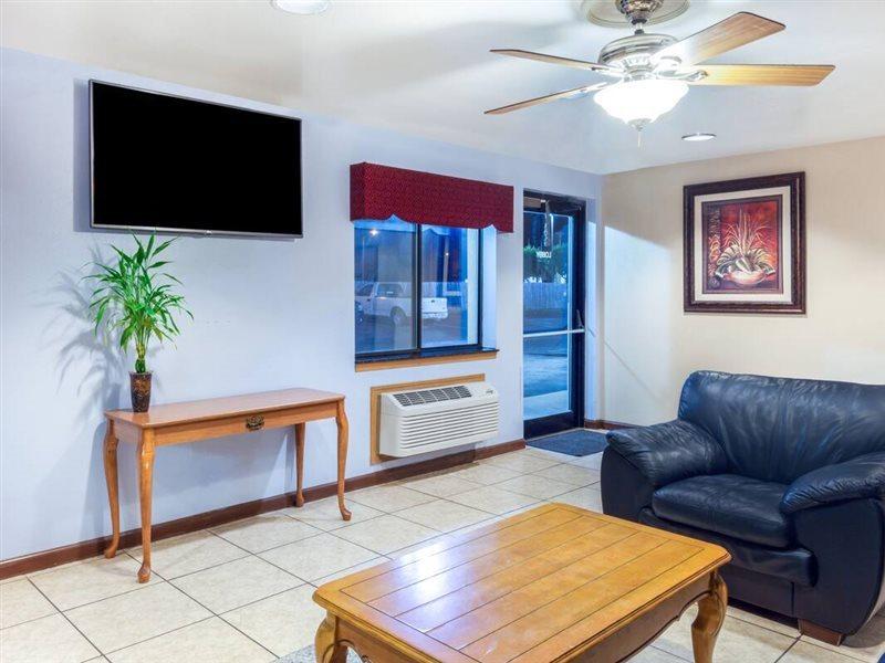 Knights Inn Memphis At Macon Cove المظهر الخارجي الصورة