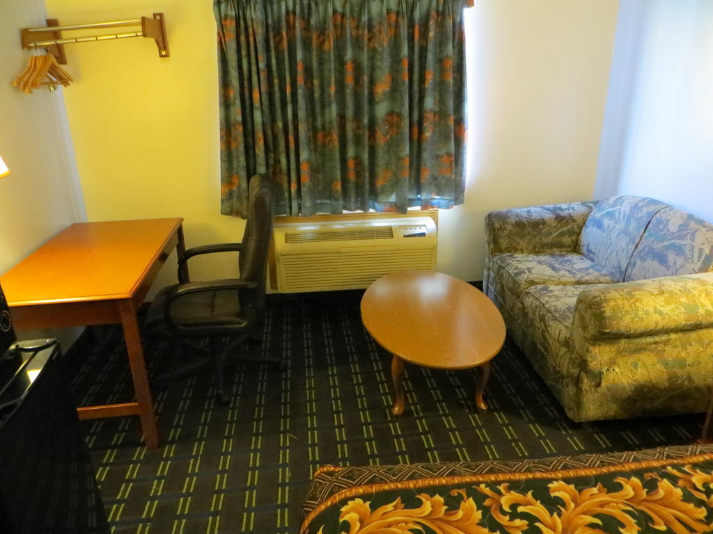 Knights Inn Memphis At Macon Cove المظهر الخارجي الصورة