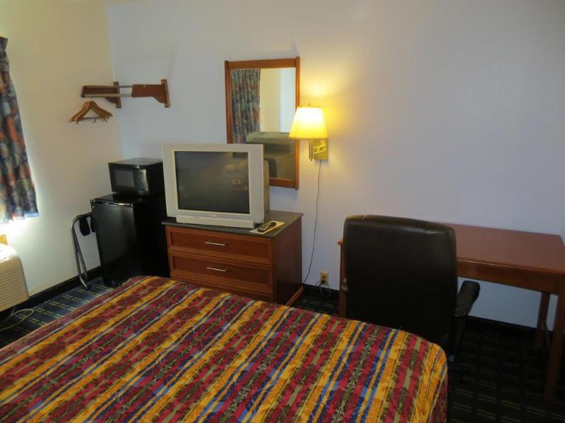 Knights Inn Memphis At Macon Cove المظهر الخارجي الصورة
